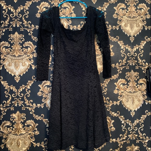 Laundry By Shelli Segal Dresses & Skirts - 🦇 Vampire Princess Lace Midi Evening Dress 🦇